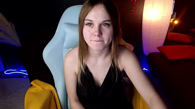 Snapshot of Dyna_bae chatting on March 10, 2025, 6:05 am Dyna bae online show from March 10, 2025, 6:05 am