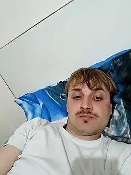 Snapshot of Eusuntnoulgigolo chatting on March 20, 2025, 7:46 pm Eusuntnoulgigolo online show from March 20, 2025, 7:46 pm