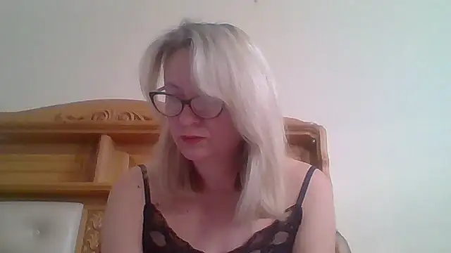 Mary888x online show from February 26, 2025, 6:58 am