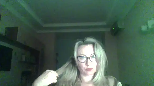 Snapshot of Mary888x chatting on February 28, 2025, 4:20 pm Mary888x online show from February 28, 2025, 4:20 pm