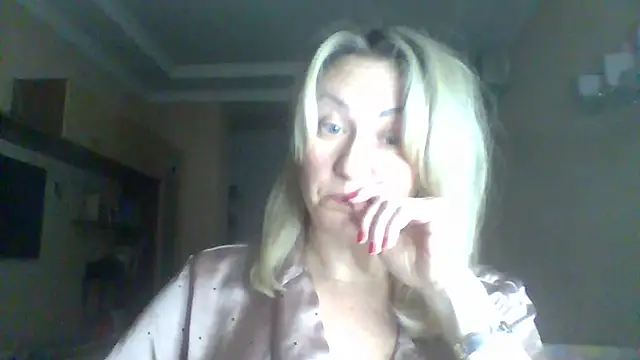 Snapshot of Mary888x chatting on March 2, 2025, 9:01 pm Mary888x online show from March 2, 2025, 9:01 pm