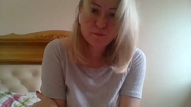 Snapshot of Mary888x chatting on March 3, 2025, 5:50 pm Mary888x online show from March 3, 2025, 5:50 pm