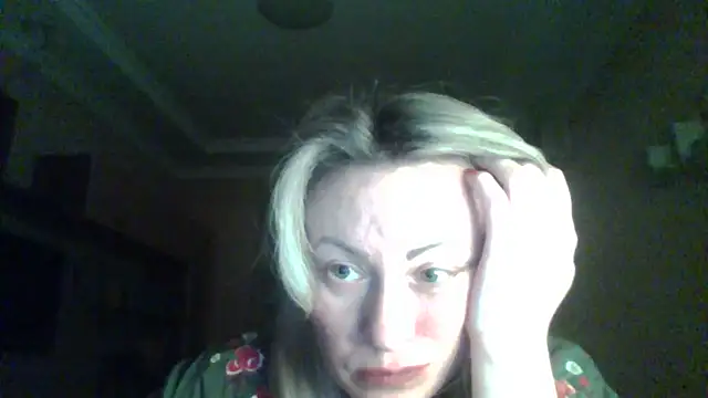 Snapshot of Mary888x chatting on March 3, 2025, 8:54 pm Mary888x online show from March 3, 2025, 8:54 pm