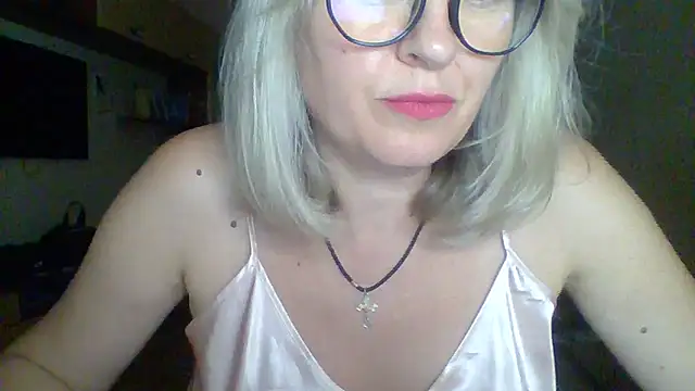 Snapshot of Mary888x chatting on September 9, 2025, 5:12 pm Mary888x online show from September 9, 2025, 5:12 pm