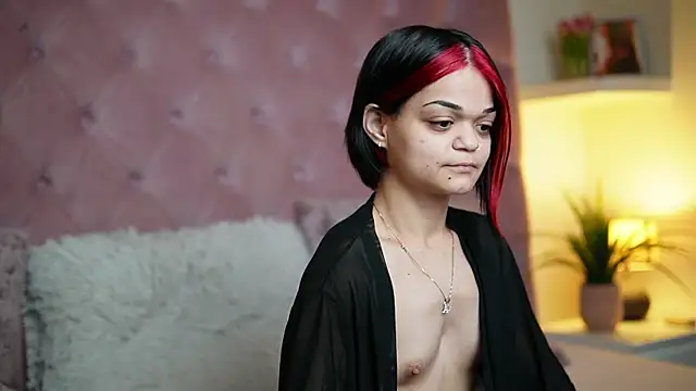 Snapshot of MaiaMini chatting on December 14, 2025, 8:57 pm MaiaMini online show from December 14, 2025, 8:57 pm