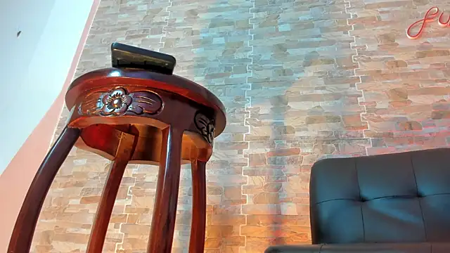 Snapshot of Madison_Cambell chatting on February 19, 2025, 5:06 pm Madison Cambell online show from February 19, 2025, 5:06 pm