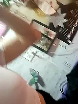 Coeur de luxure online show from February 21, 2025, 9:32 pm