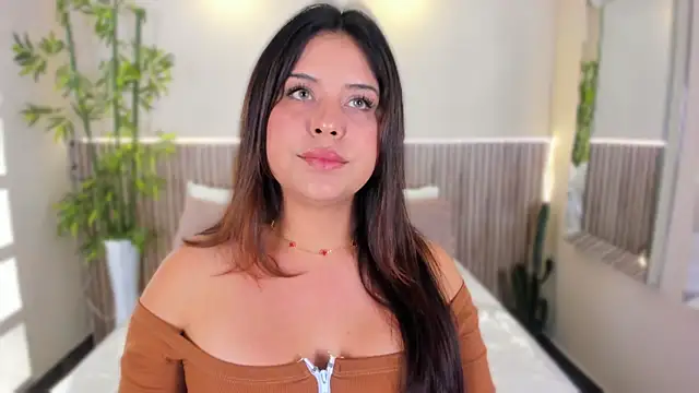 Snapshot of GeorginaReyes chatting on June 22, 2026, 10:40 pm GeorginaReyes online show from June 22, 2026, 10:40 pm