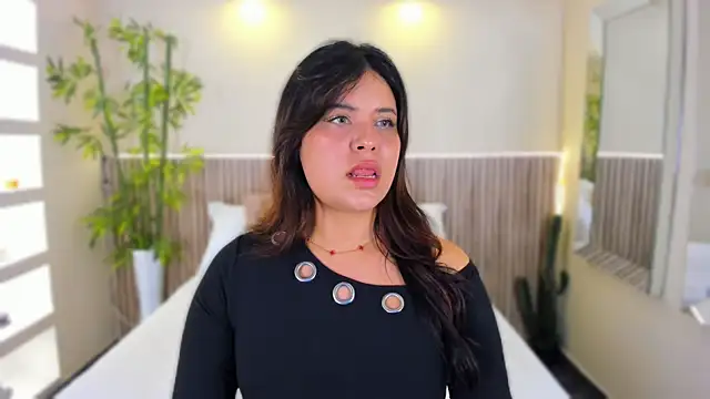 Snapshot of GeorginaReyes chatting on July 6, 2026, 10:34 pm GeorginaReyes online show from July 6, 2026, 10:34 pm
