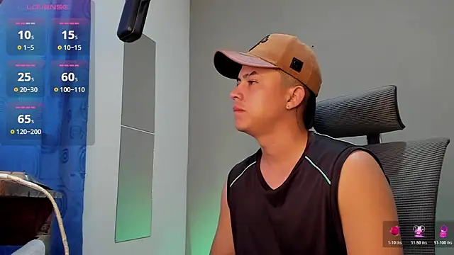 Snapshot of mattiwsmorris_ chatting on November 13, 2025, 3:55 pm mattiwsmorris online show from November 13, 2025, 3:55 pm