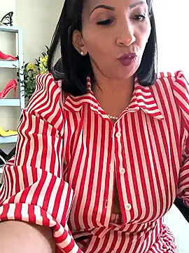 Snapshot of Mrsvictoriaaa chatting on June 11, 2026, 7:34 pm Mrsvictoriaaa online show from June 11, 2026, 7:34 pm