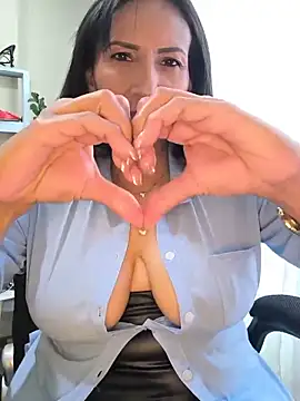 Snapshot of Mrsvictoriaaa chatting on June 12, 2026, 7:46 pm Mrsvictoriaaa online show from June 12, 2026, 7:46 pm