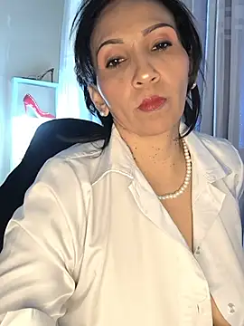 Snapshot of Mrsvictoriaaa chatting on July 30, 2026, 6:18 pm Mrsvictoriaaa online show from July 30, 2026, 6:18 pm