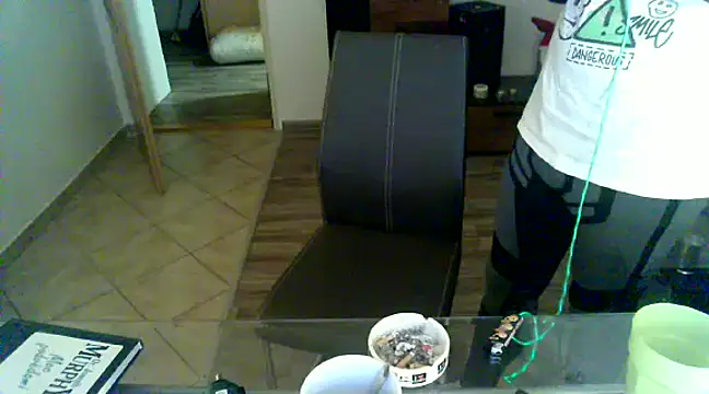 Snapshot of VickyDevilEU chatting on December 7, 2024, 1:14 am VickyDevilEU online show from December 7, 2024, 1:14 am