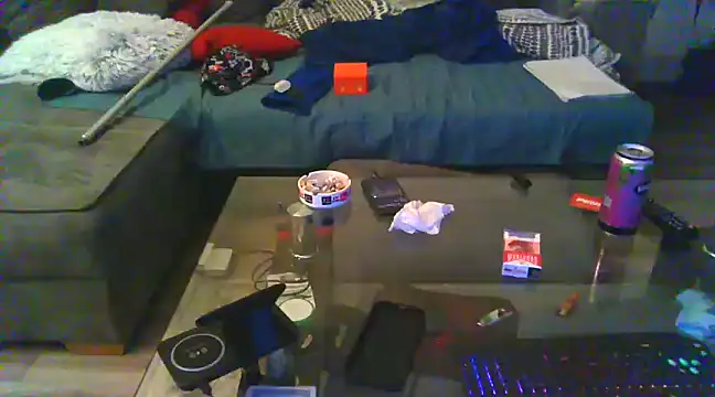 Snapshot of VickyDevilEU chatting on March 13, 2025, 10:21 pm VickyDevilEU online show from March 13, 2025, 10:21 pm