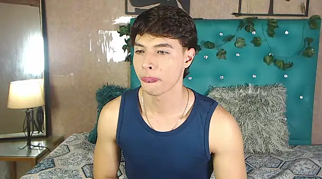 LiamAndrewzz online show from March 23, 2025, 4:05 am