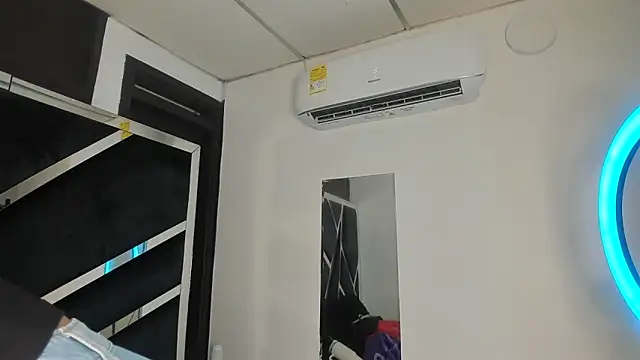 Rubyxht online show from February 8, 2026, 12:41 pm