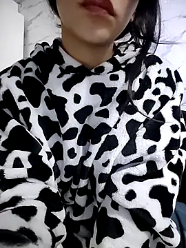 Snapshot of ElaRuil69 chatting on October 28, 2025, 2:26 am ElaRuil69 online show from October 28, 2025, 2:26 am