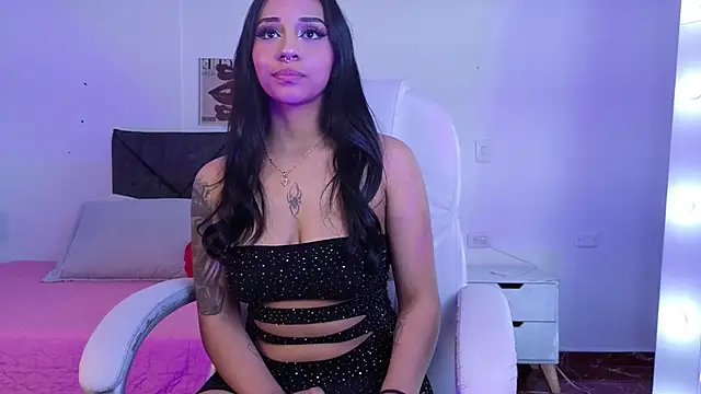 camille1310 online show from November 15, 2025, 10:15 pm