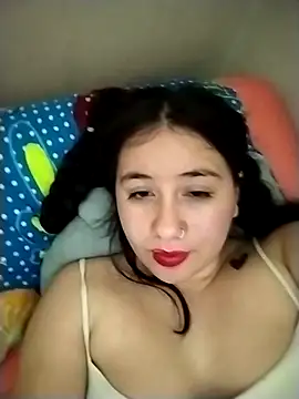 Snapshot of sweetie__annieee chatting on October 16, 2025, 5:30 am sweetie annieee online show from October 16, 2025, 5:30 am