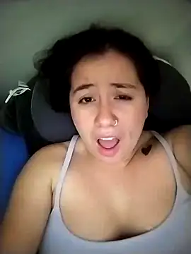 Snapshot of sweetie__annieee chatting on October 21, 2025, 5:08 am sweetie annieee online show from October 21, 2025, 5:08 am