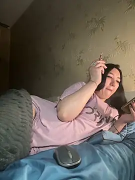 Naughtbaby 2025 online show from November 11, 2025, 3:39 am