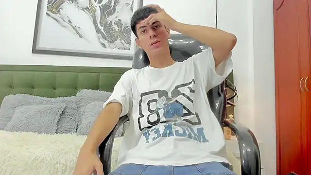 Johann sex online show from May 3, 2026, 5:19 pm
