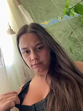 Siena Amaris online show from April 28, 2026, 7:57 am