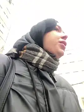 Snapshot of AlishaPrettyBlade chatting on March 5, 2025, 3:29 am AlishaPrettyBlade online show from March 5, 2025, 3:29 am