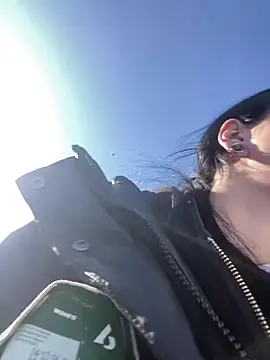 Snapshot of AlishaPrettyBlade chatting on March 16, 2025, 4:20 am AlishaPrettyBlade online show from March 16, 2025, 4:20 am