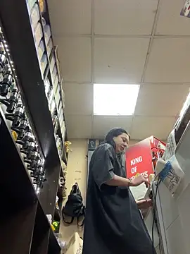 Snapshot of AlishaPrettyBlade chatting on September 20, 2025, 12:28 pm AlishaPrettyBlade online show from September 20, 2025, 12:28 pm