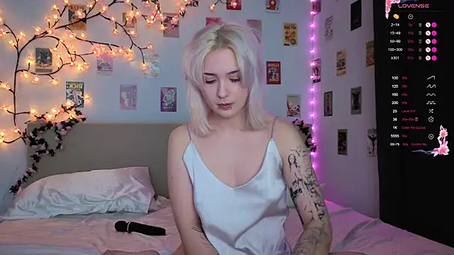 Snapshot of Nasy chatting on March 9, 2026, 8:02 pm Nasy online show from March 9, 2026, 8:02 pm