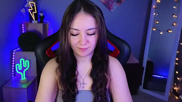 Snapshot of AshleySkott_ chatting on February 20, 2025, 7:34 am AshleySkott online show from February 20, 2025, 7:34 am