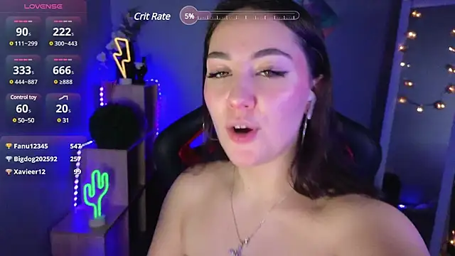 Snapshot of AshleySkott_ chatting on February 24, 2025, 1:31 pm AshleySkott online show from February 24, 2025, 1:31 pm