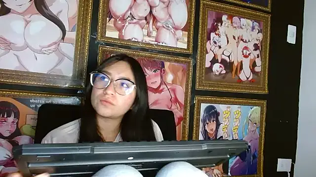 Arielle lov online show from March 12, 2025, 5:49 pm