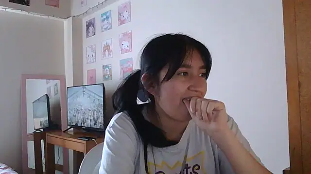 Arielle lov online show from November 6, 2025, 5:03 pm