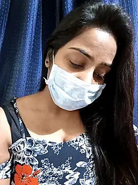 Snapshot of COZY_ROZI chatting on February 16, 2025, 4:21 pm COZY ROZI online show from February 16, 2025, 4:21 pm