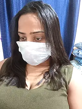 Snapshot of COZY_ROZI chatting on October 13, 2025, 3:45 pm COZY ROZI online show from October 13, 2025, 3:45 pm