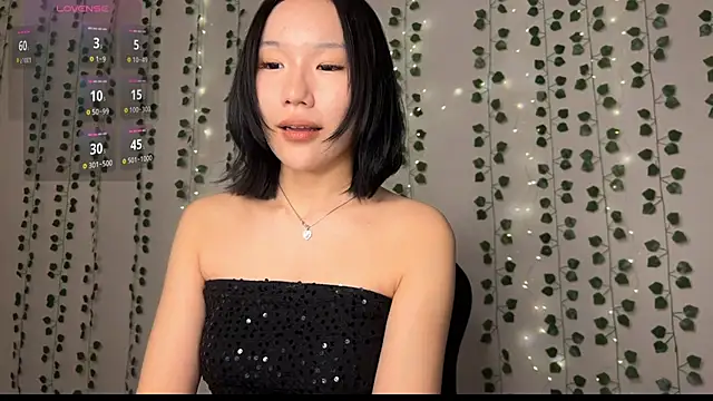 Asian Vi online show from April 26, 2026, 7:44 pm