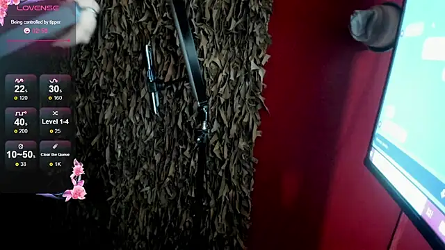 Snapshot of OnyxDiosaGotica chatting on February 27, 2025, 6:18 am OnyxDiosaGotica online show from February 27, 2025, 6:18 am