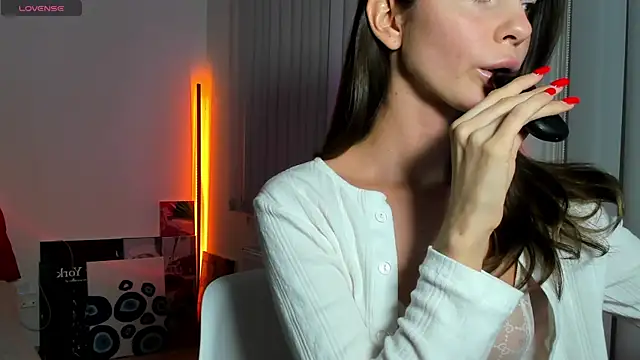 Snapshot of Andrea_tasty chatting on May 30, 2026, 5:21 pm Andrea tasty online show from May 30, 2026, 5:21 pm