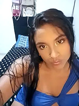 Snapshot of victoria_roussee chatting on February 22, 2025, 10:52 pm victoria roussee online show from February 22, 2025, 10:52 pm