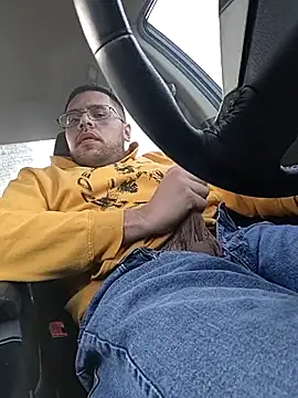 uncutalyxOF online show from November 11, 2025, 11:05 pm