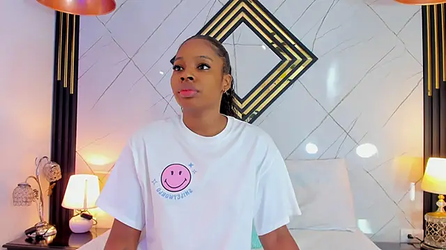 Snapshot of EmilyDiaaz chatting on September 9, 2025, 12:05 pm EmilyDiaaz online show from September 9, 2025, 12:05 pm