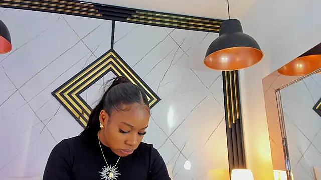 Snapshot of EmilyDiaaz chatting on October 11, 2025, 12:04 pm EmilyDiaaz online show from October 11, 2025, 12:04 pm