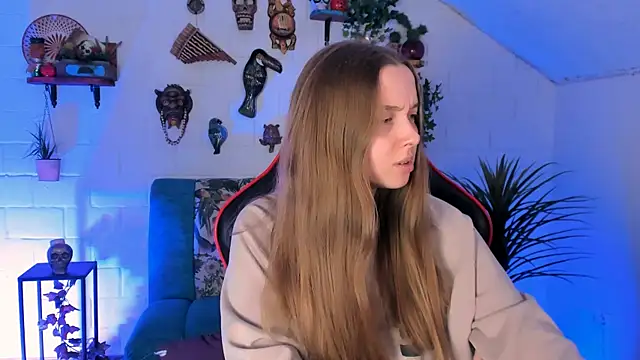 Snapshot of JenniferGraces chatting on June 23, 2026, 5:55 pm JenniferGraces online show from June 23, 2026, 5:55 pm