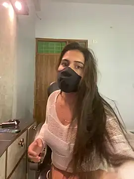 Sexy Madhuri Bhabhi online show from March 3, 2025, 6:04 am