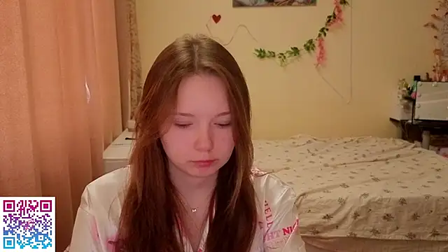 boozekirs  online show from May 18, 2026, 4:07 am