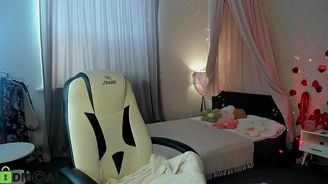 boozekirs  online show from May 20, 2026, 3:02 am