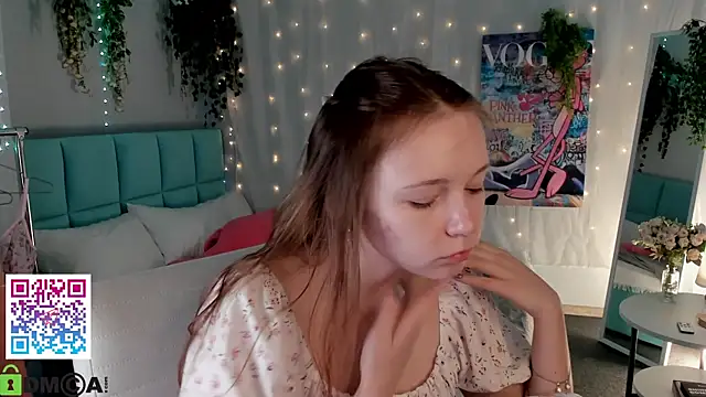 boozekirs  online show from July 7, 2026, 2:58 am